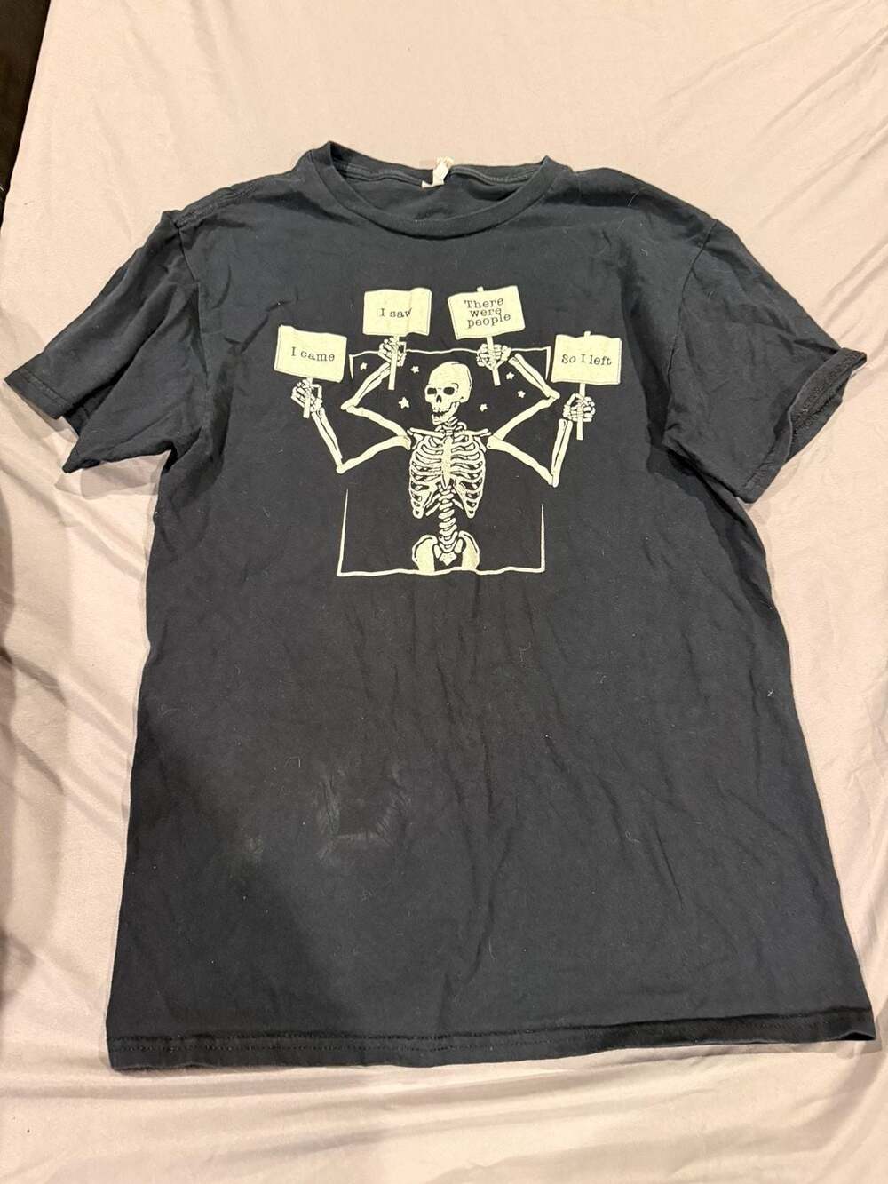Fruit of the Loom Skeleton Signs Graphic T-Shirt Size S Black